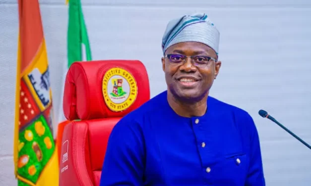 Oyo 2021 Promotion: Makinde Issues 2,166 Promotion Letters, Approves Year 2022 Conversion of 688 Workers