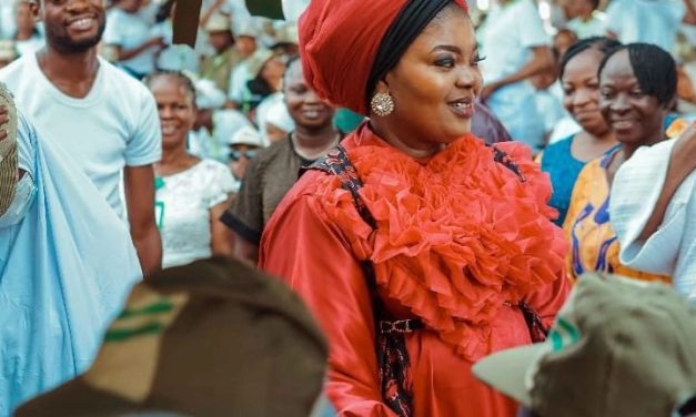 Iyaoloja General, Princess Folashade Abeo, Visits Oyo’s NYSC Camp, Pledges 500 Bags of Cement for Multipurpose Hall