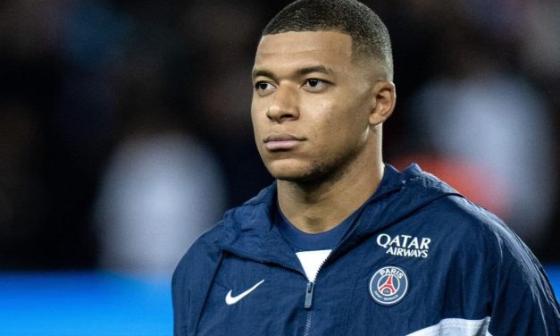 PSG’s Mbappe to Consider Liverpool Next Summer as Lingard’s West Ham Move Advance, Others